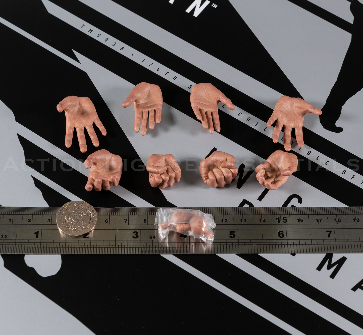 Hot Toys Superman Hand Wrist Peg Set TMS038 Justice League 1/6 Batman Snyder