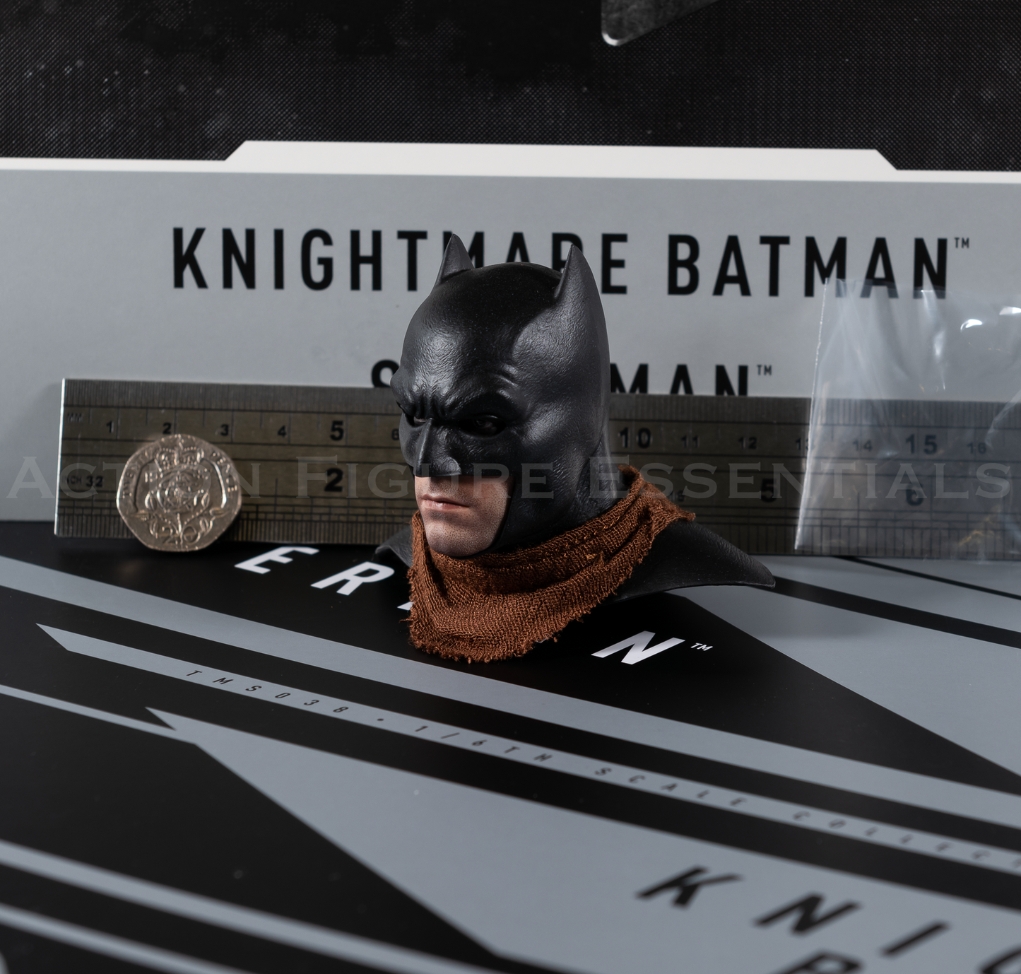 Hot Toys Knightmare Batman Head Cowl Face Plates Scarf TMS038 Justice League 1/6