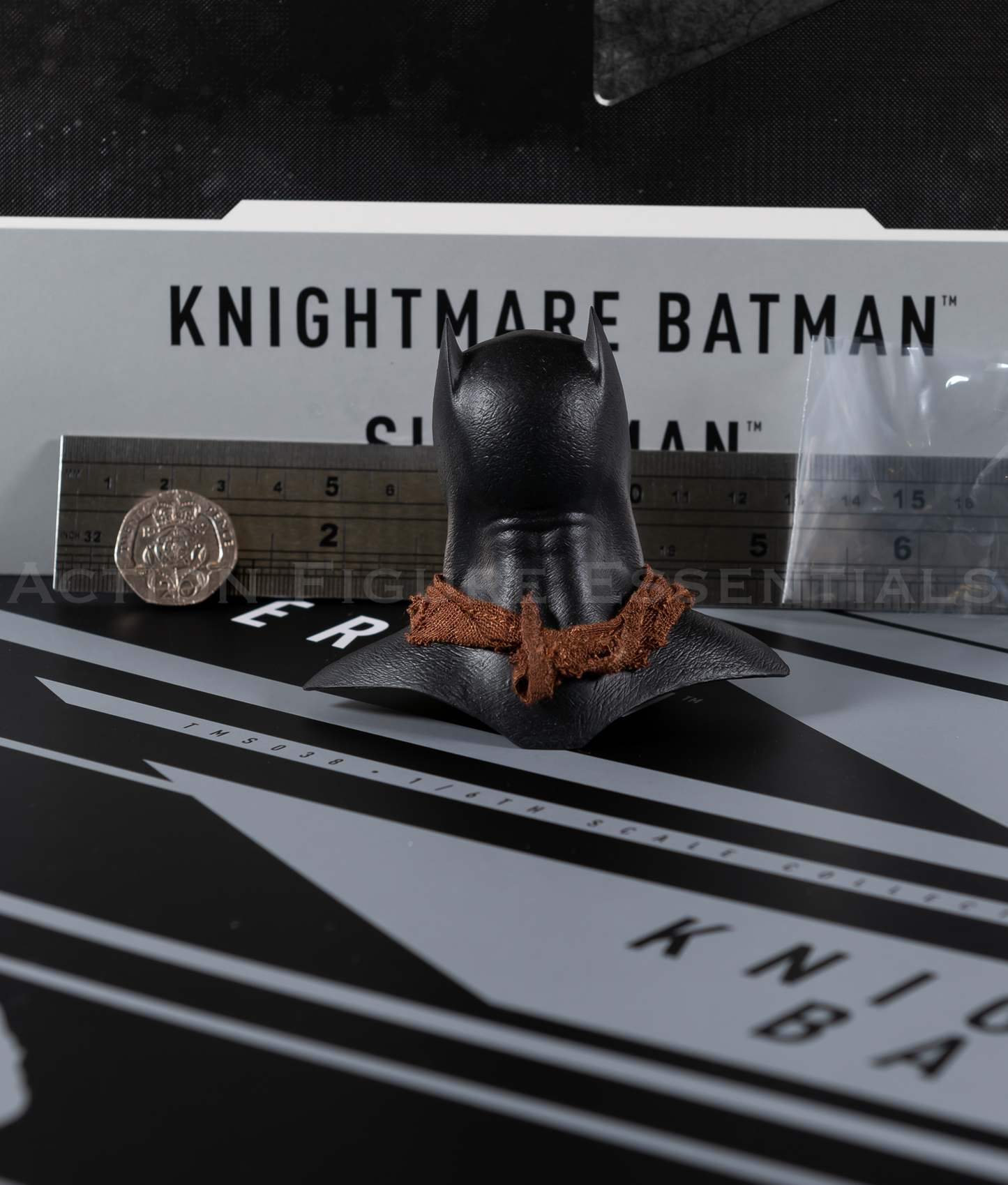 Hot Toys Knightmare Batman Head Cowl Face Plates Scarf TMS038 Justice League 1/6