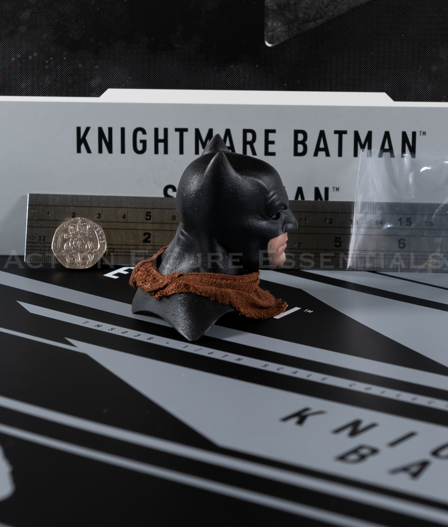 Hot Toys Knightmare Batman Head Cowl Face Plates Scarf TMS038 Justice League 1/6