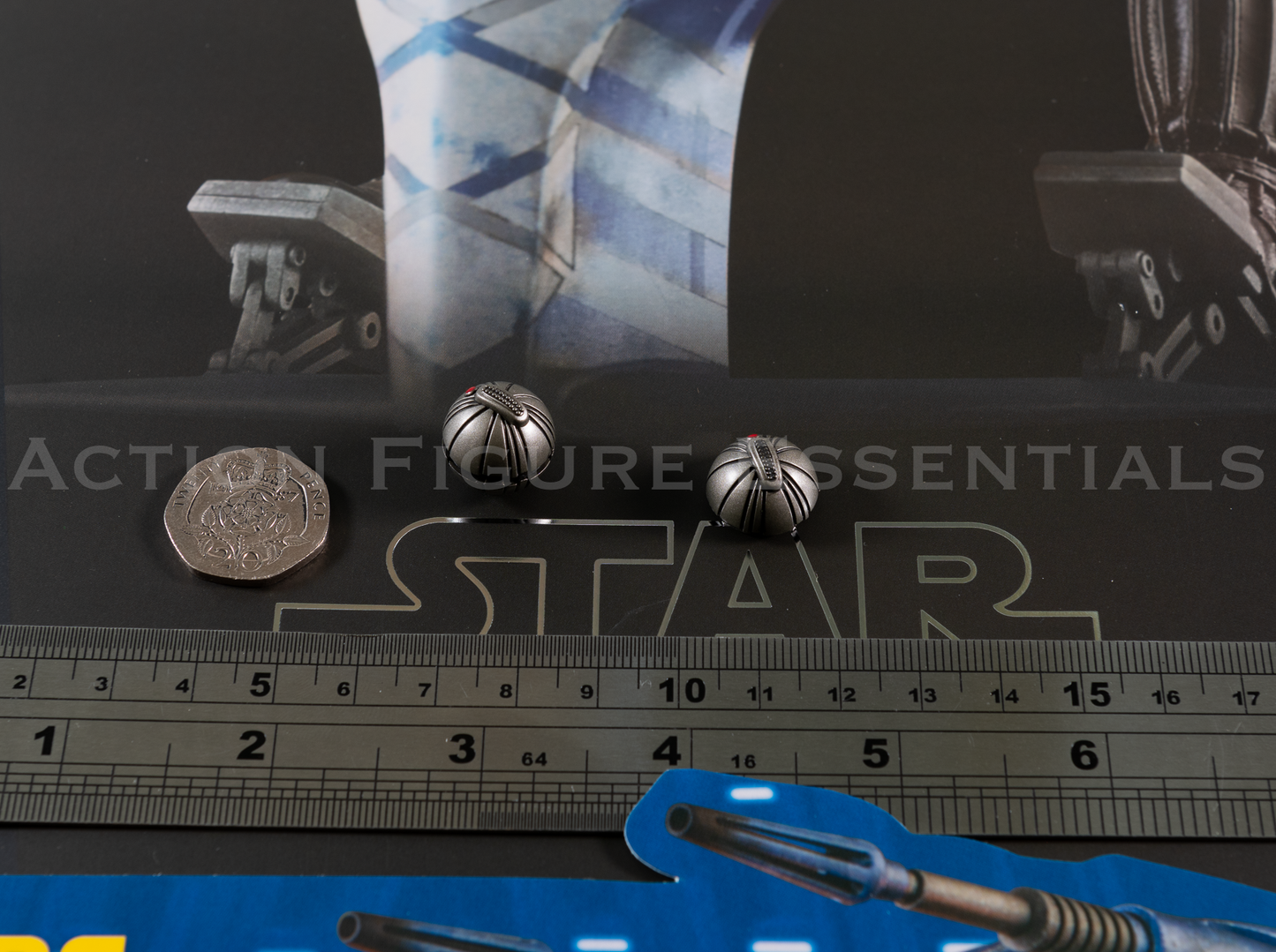 Hot Toys Anakin Skywalker TMS020 thermal detonator pair â 1/6 scale