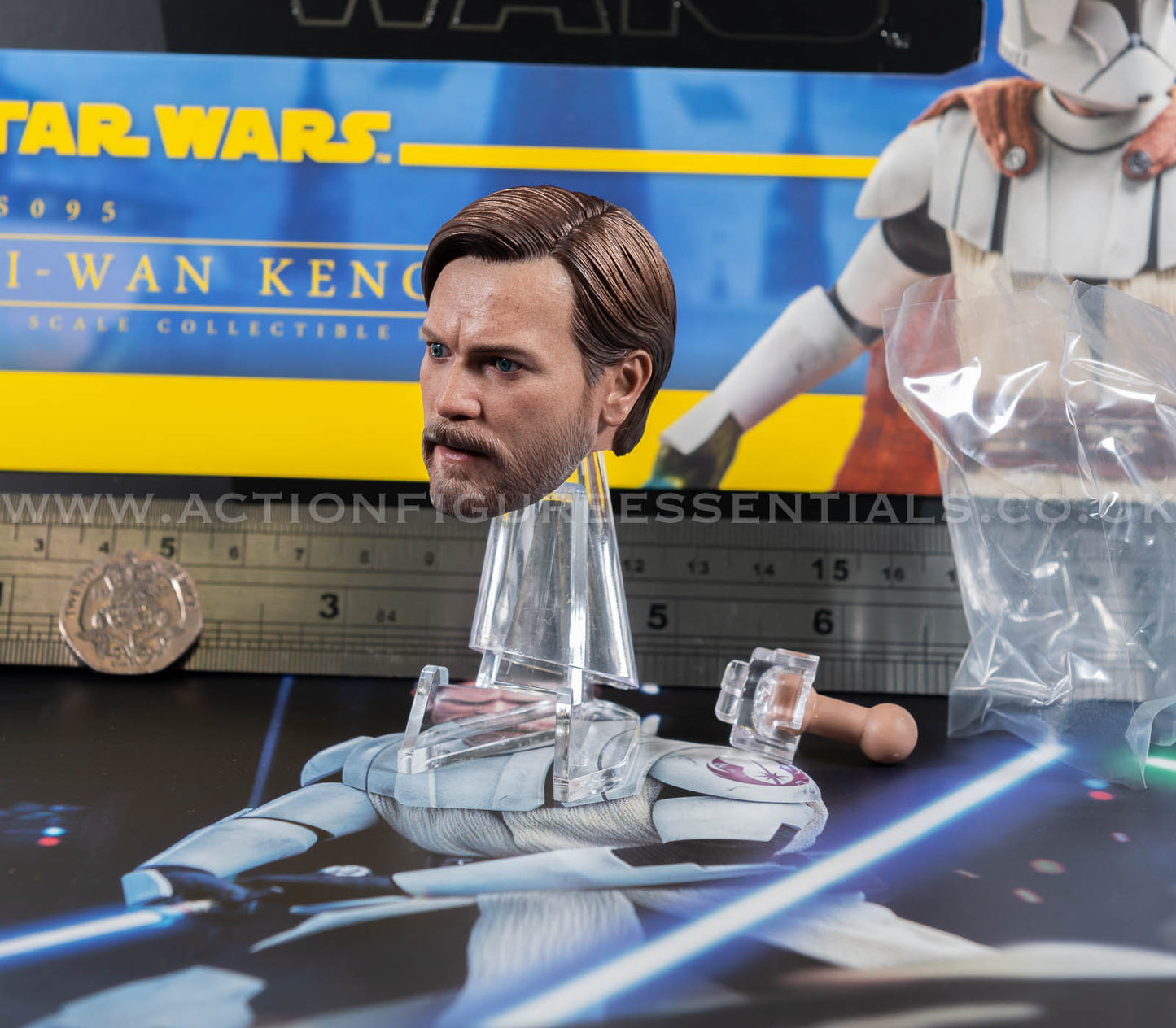 Star Wars Hot Toys Obi Wan Kenobi Head Sculpt Clone Wars TMS095 1/6 Part Clone Trooper
