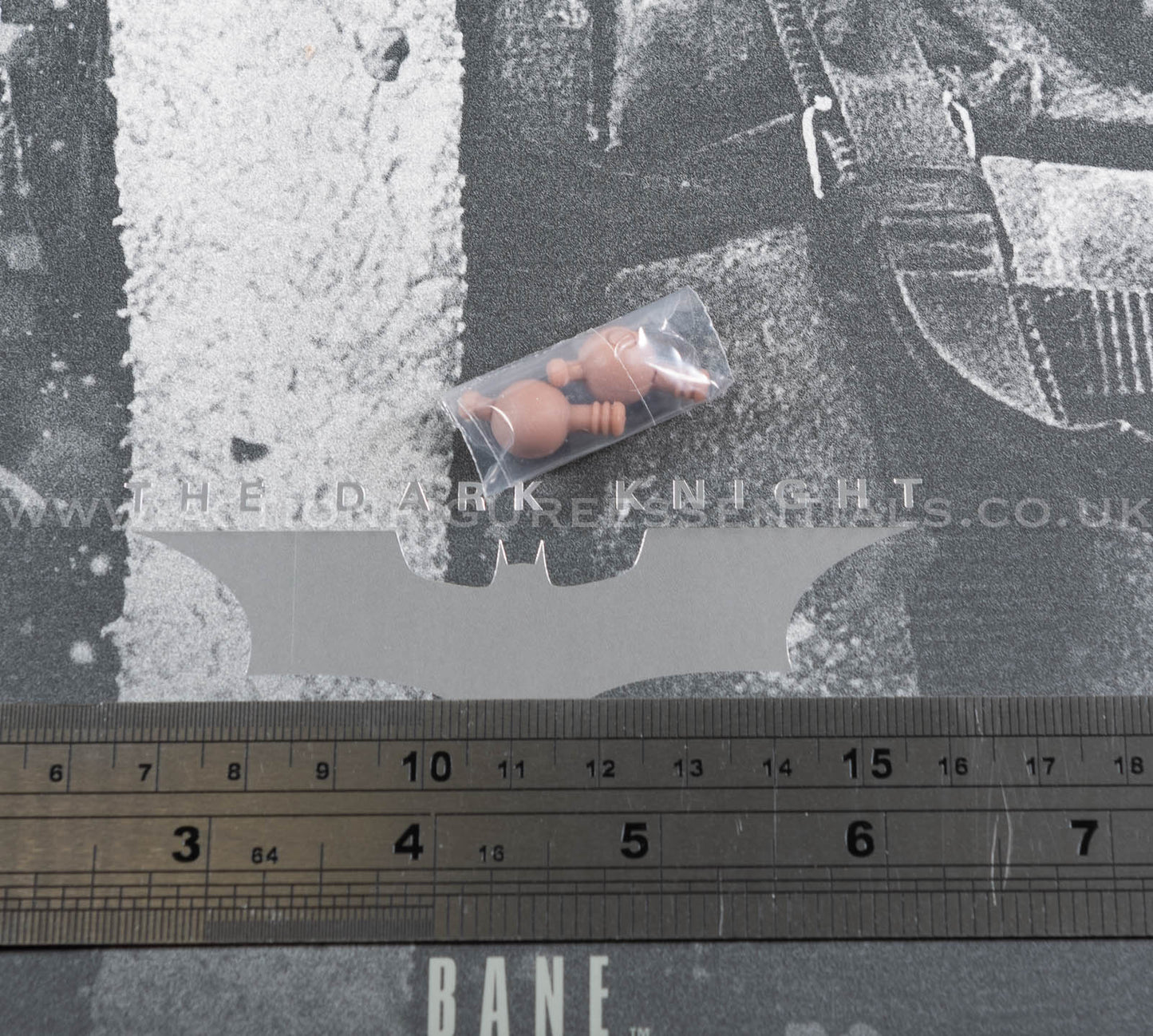 Hot Toys Bane Wrist Pegs MMS689 Batman The Dark Knight DC