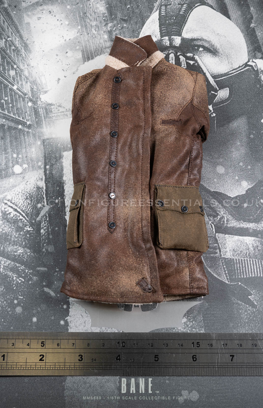 Hot Toys Bane Brown Coat (Sheepskin) MMS689 Batman The Dark Knight DC