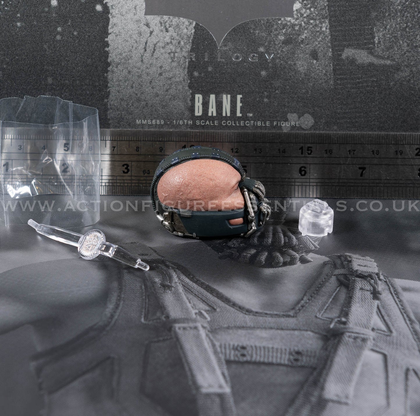 Hot Toys Bane Head Sculpt (Tom Hardy) MMS689 Batman The Dark Knight DC