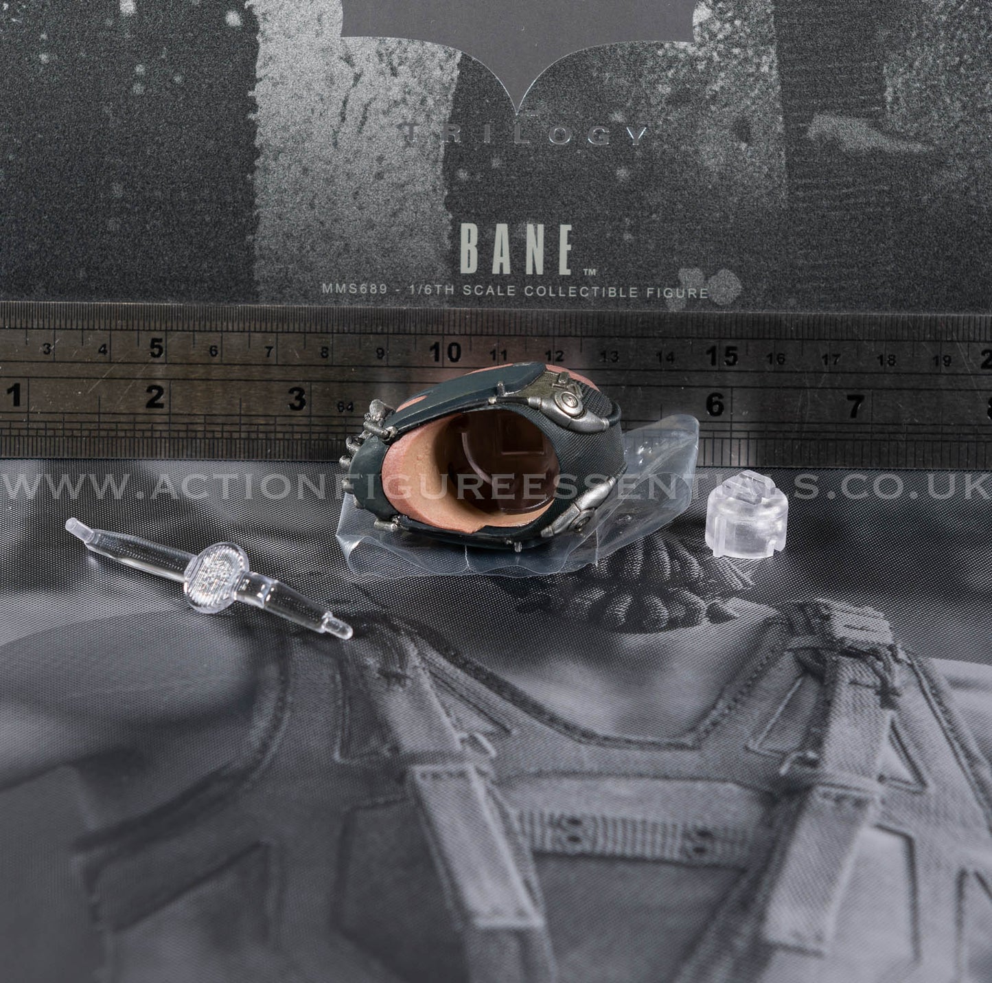 Hot Toys Bane Head Sculpt (Tom Hardy) MMS689 Batman The Dark Knight DC