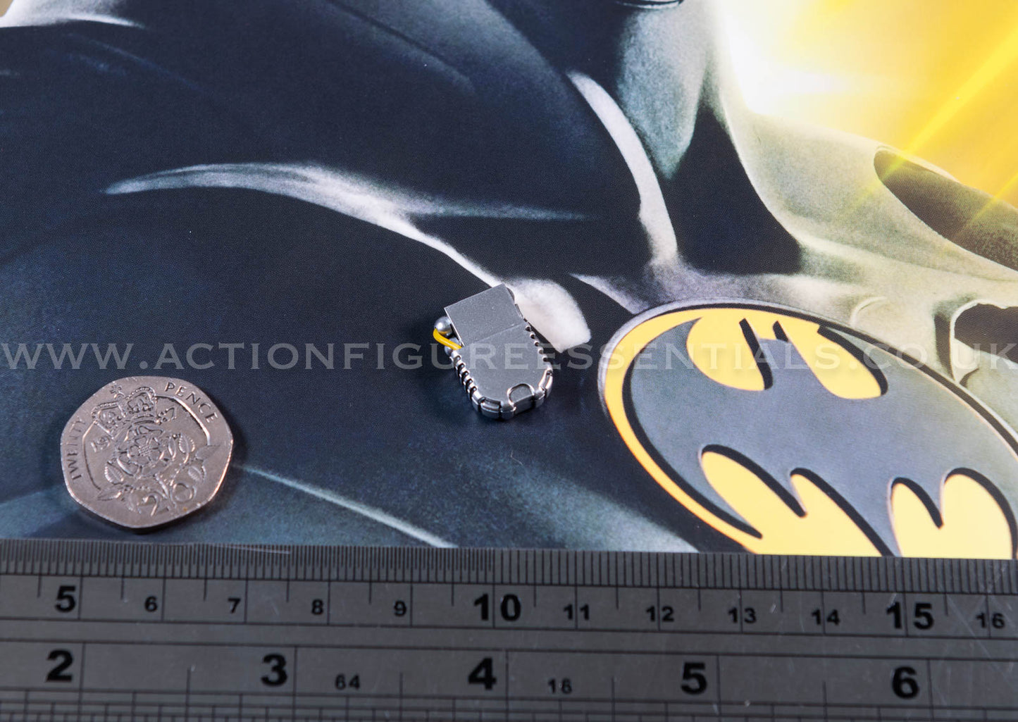 Hot Toys - Batman - Bomb Timer - Michael Keaton - Modern Suit - MMS712 - 1:6 Loose Parts