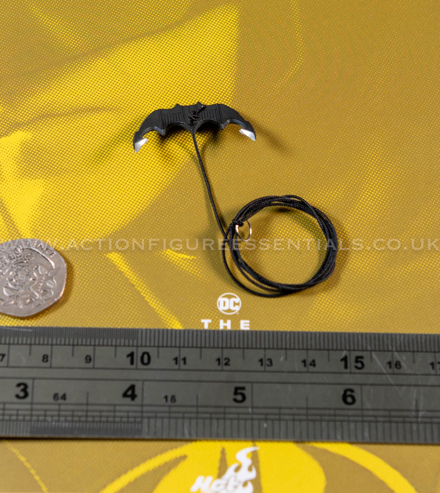 Hot Toys - Batman - Batarang with Rope- Michael Keaton - Modern Suit - MMS712 - 1:6 Loose Parts