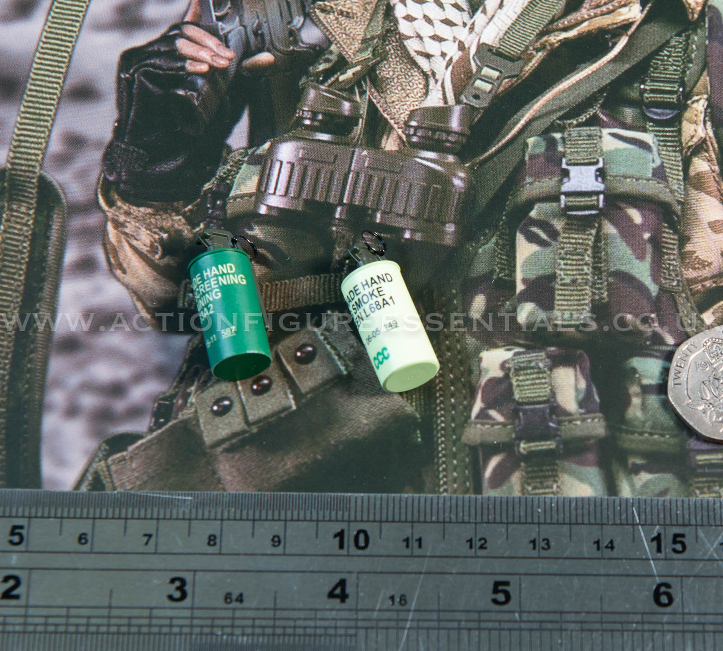 Bravo Two Zero SAS - L68A1 L83A2 smoke grenades - 1/6 - Sean Bean British Army Special Air Service Gulf War 1991 - DAMTOYS - DAM 78098 - Loose Parts
