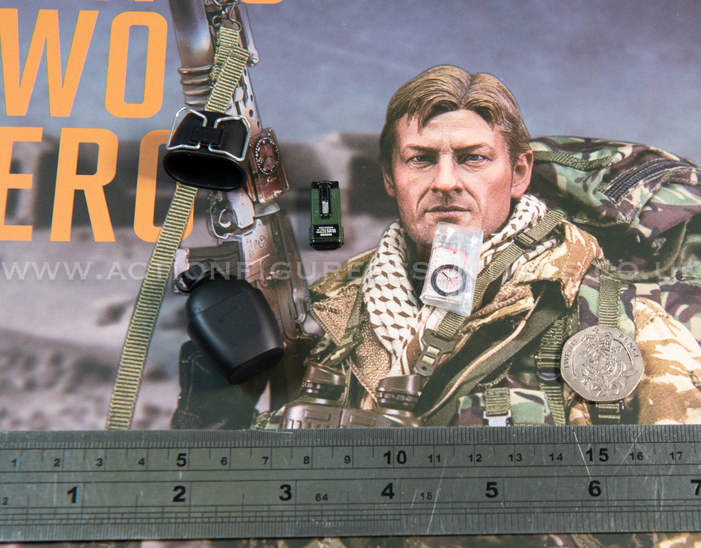 Bravo Two Zero SAS - Compass MS2000 Strobe Canteen Bottle Set - 1/6 - Sean Bean British Army Special Air Service Gulf War 1991 - DAMTOYS - DAM 78098 - Loose Parts