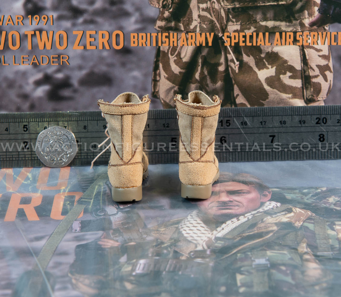 Bravo Two Zero SAS - British Army Desert Boots - 1/6 - Sean Bean British Army Special Air Service Gulf War 1991 - DAMTOYS - DAM 78098 - Loose Parts