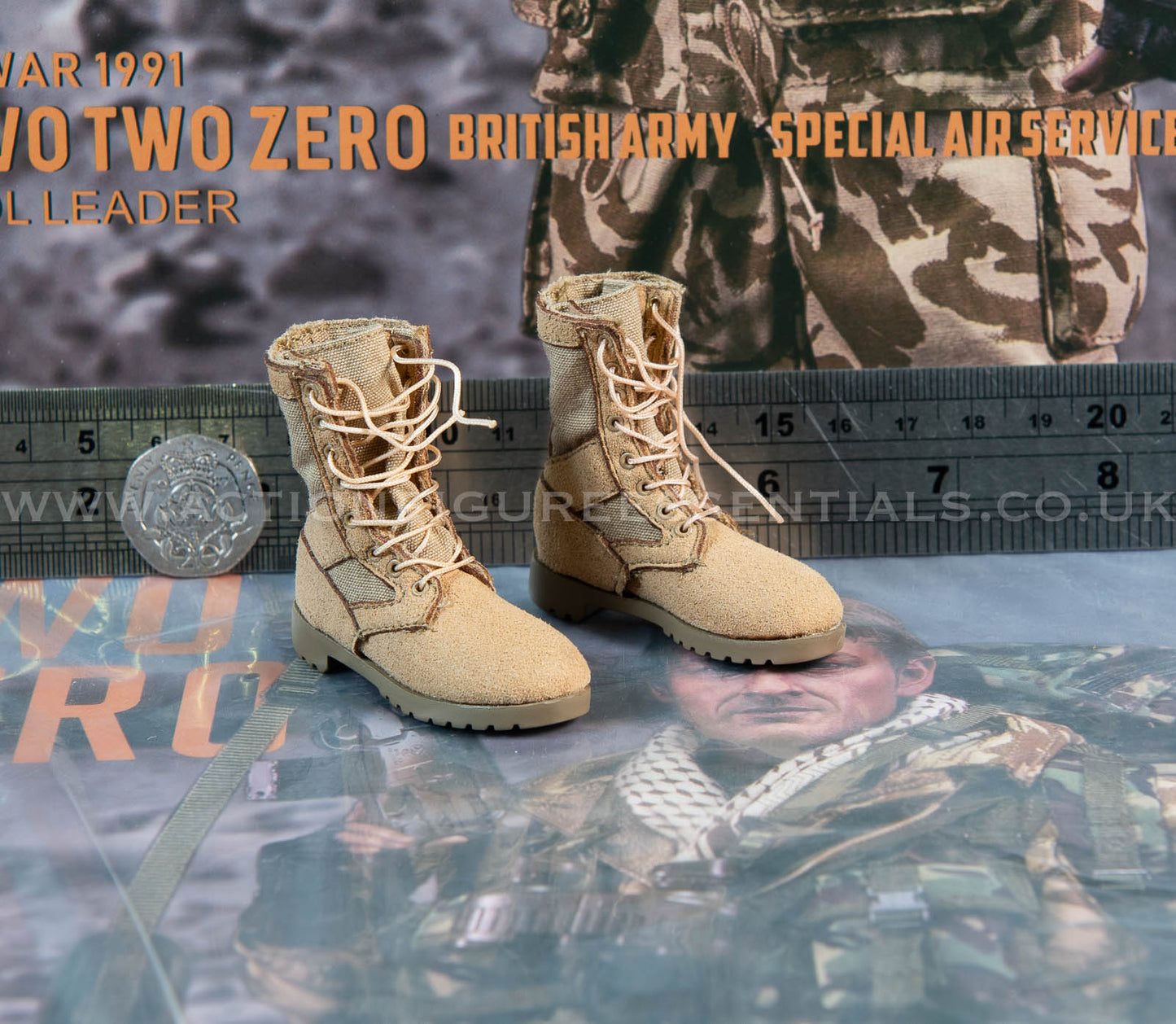 Bravo Two Zero SAS - British Army Desert Boots - 1/6 - Sean Bean British Army Special Air Service Gulf War 1991 - DAMTOYS - DAM 78098 - Loose Parts