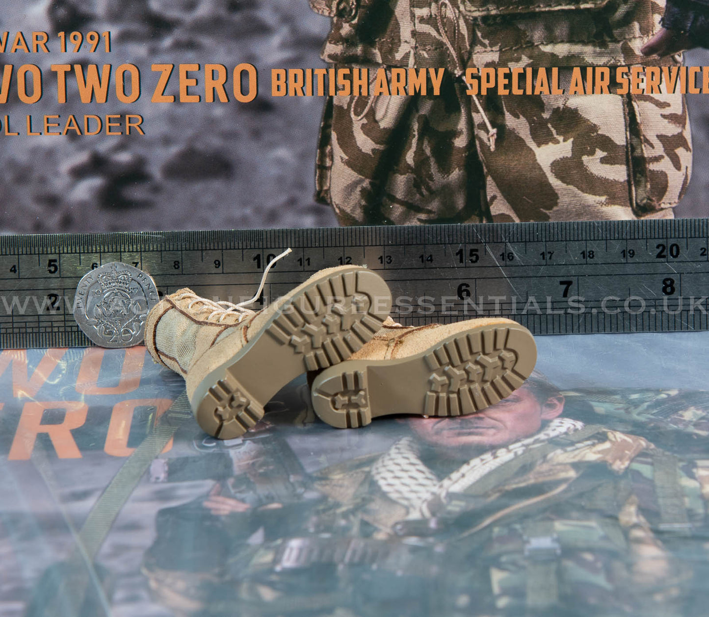 Bravo Two Zero SAS - British Army Desert Boots - 1/6 - Sean Bean British Army Special Air Service Gulf War 1991 - DAMTOYS - DAM 78098 - Loose Parts