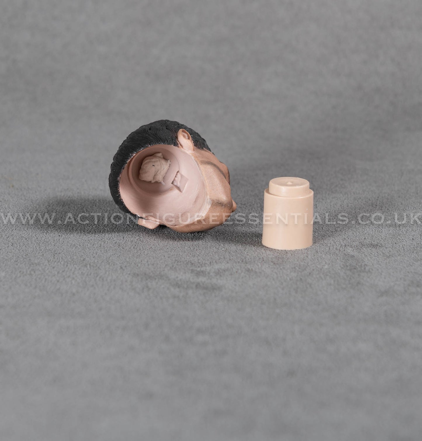 Arnold Schwarzenegger Commando Head Sculpt Custom 1/6 Hot Toys Scale