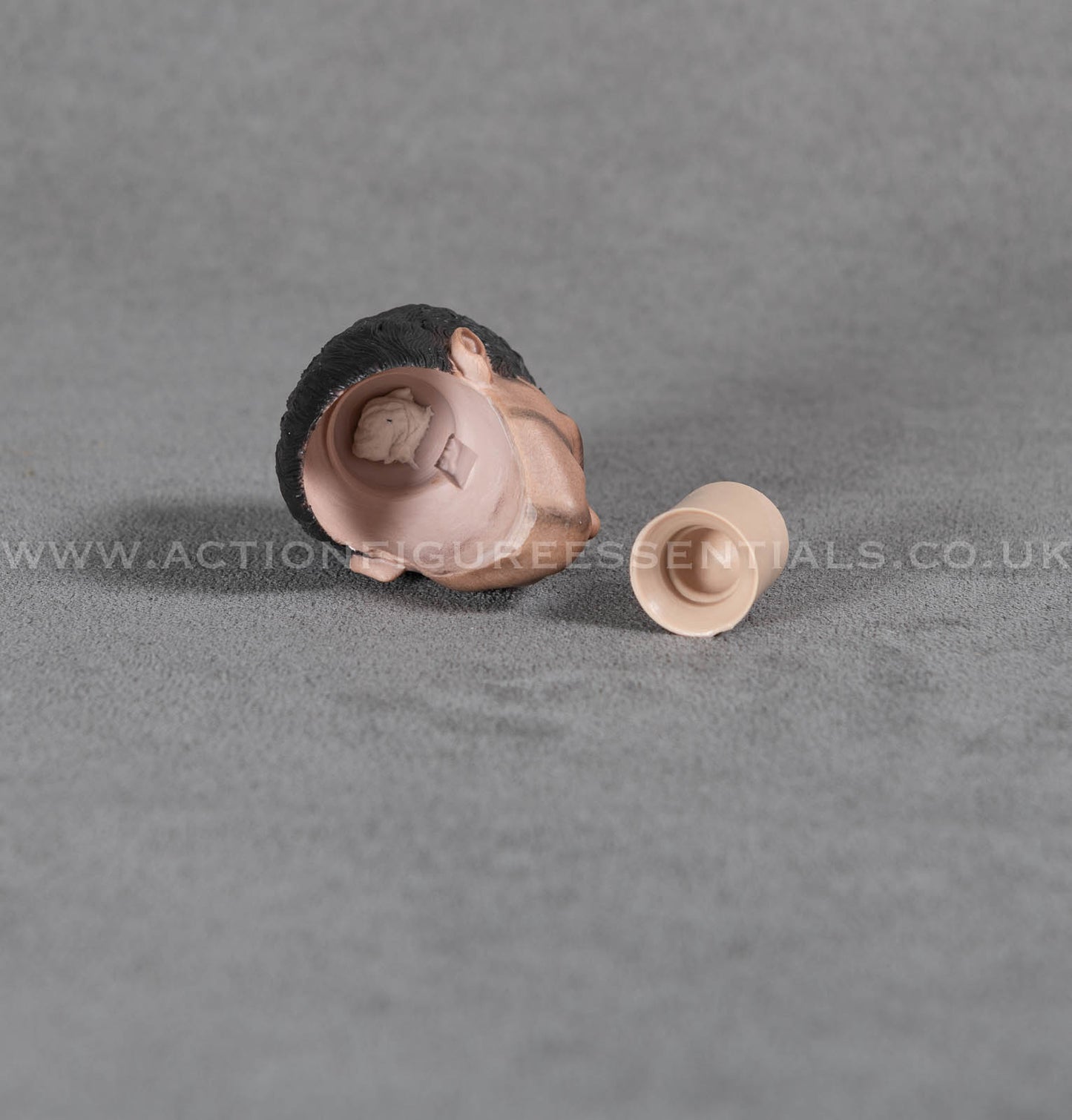 Arnold Schwarzenegger Commando Head Sculpt Custom 1/6 Hot Toys Scale