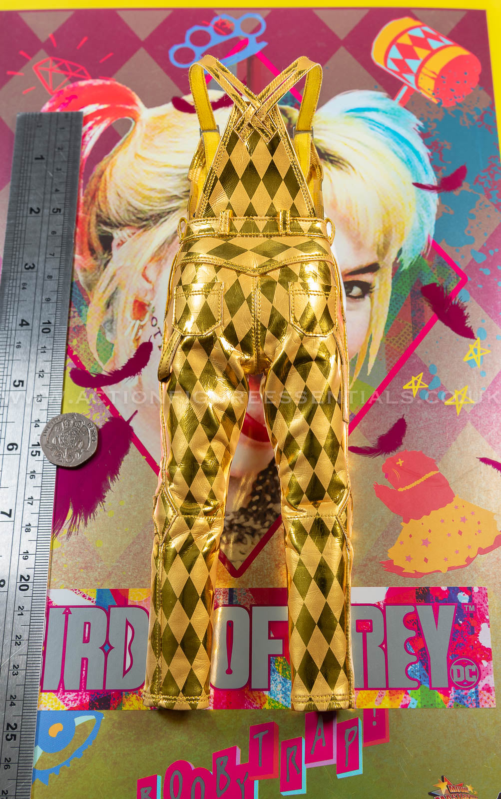 Hot Toys - Harley Quinn - Gold Overalls Dungarees - MMS565 Birds of Prey - DC Comics - 1:6 Loose Parts