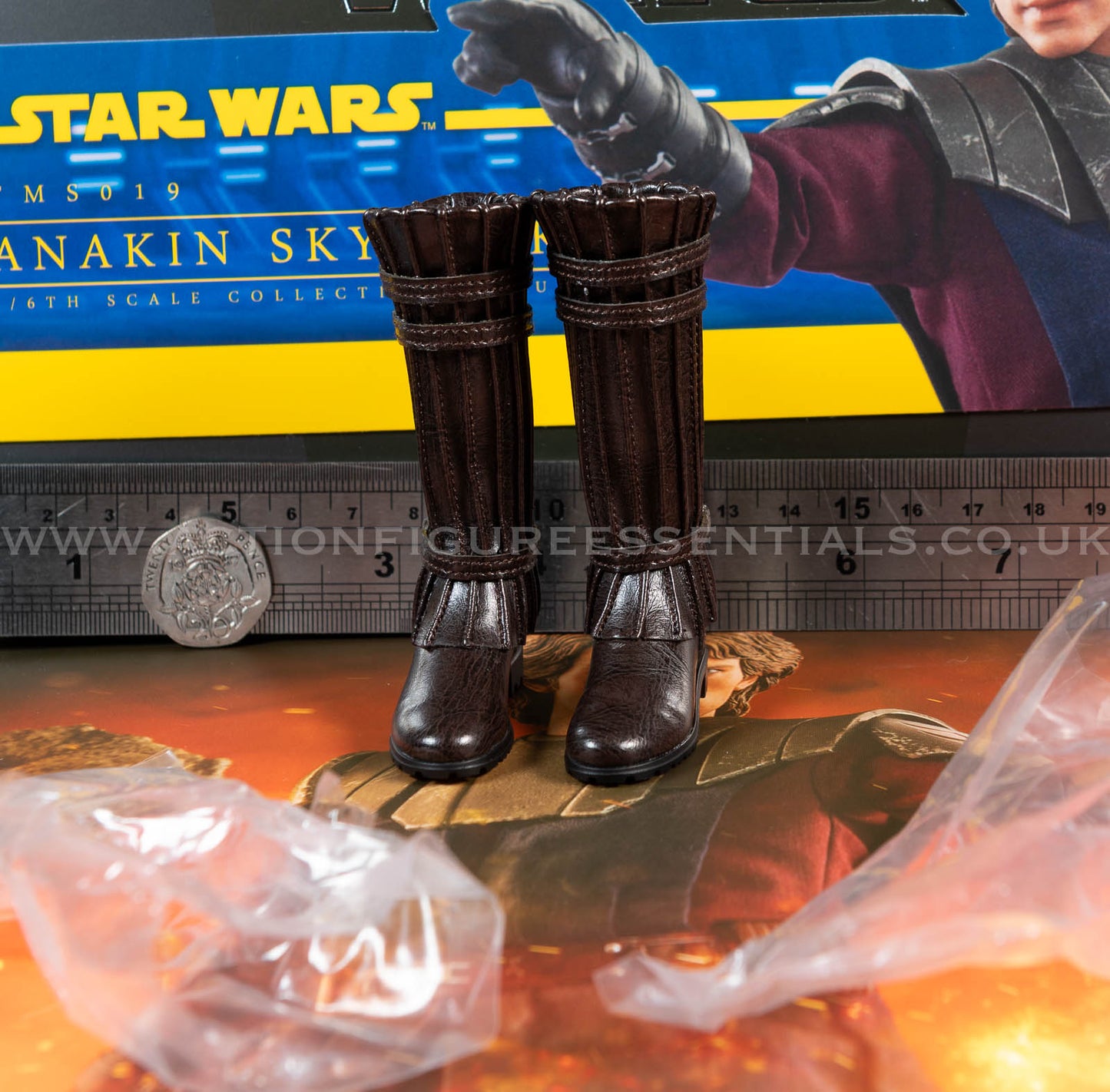 Hot Toys - Anakin Skywalker - Boots & Pegs - Star Wars - TMS019 Special Edition - 1:6 Loose Parts