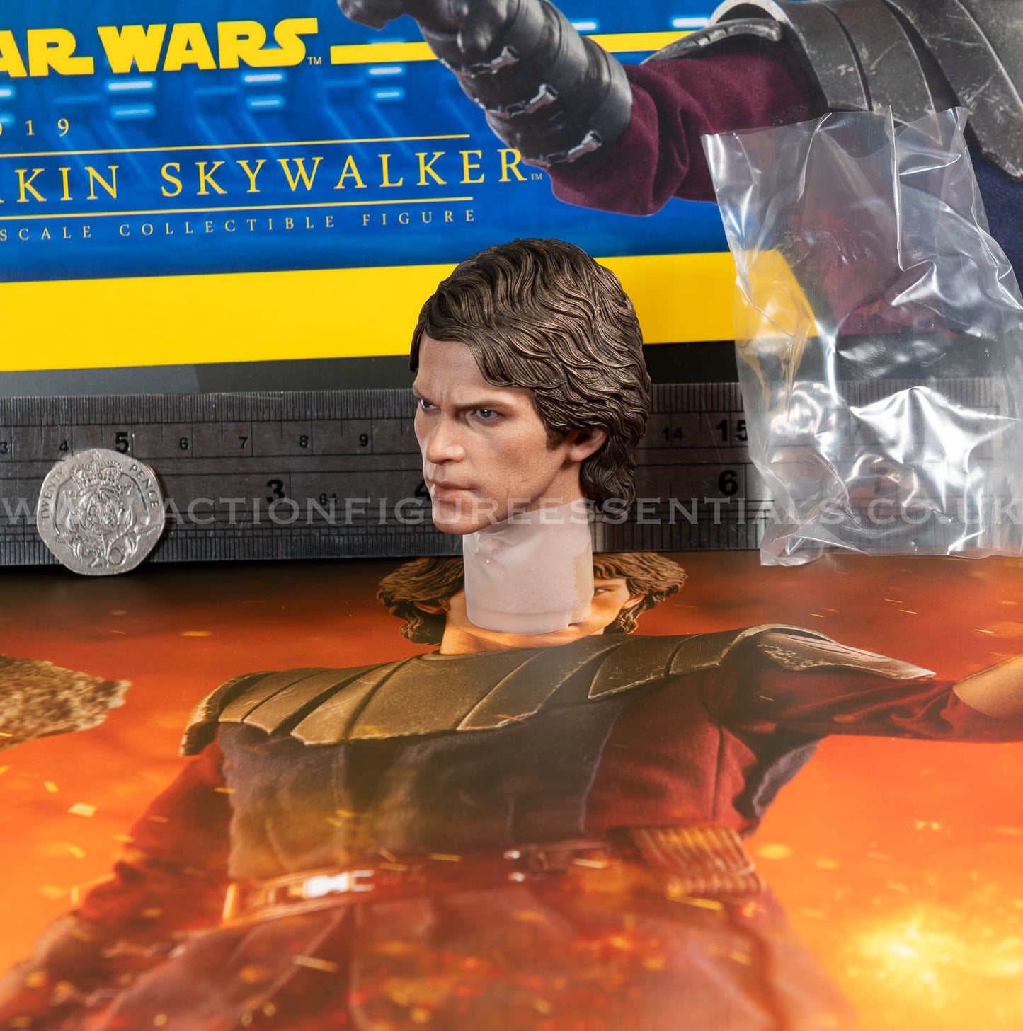 Hot Toys - Anakin Skywalker - Head Sculpt - Star Wars - TMS019 Special Edition - 1:6 Loose Parts