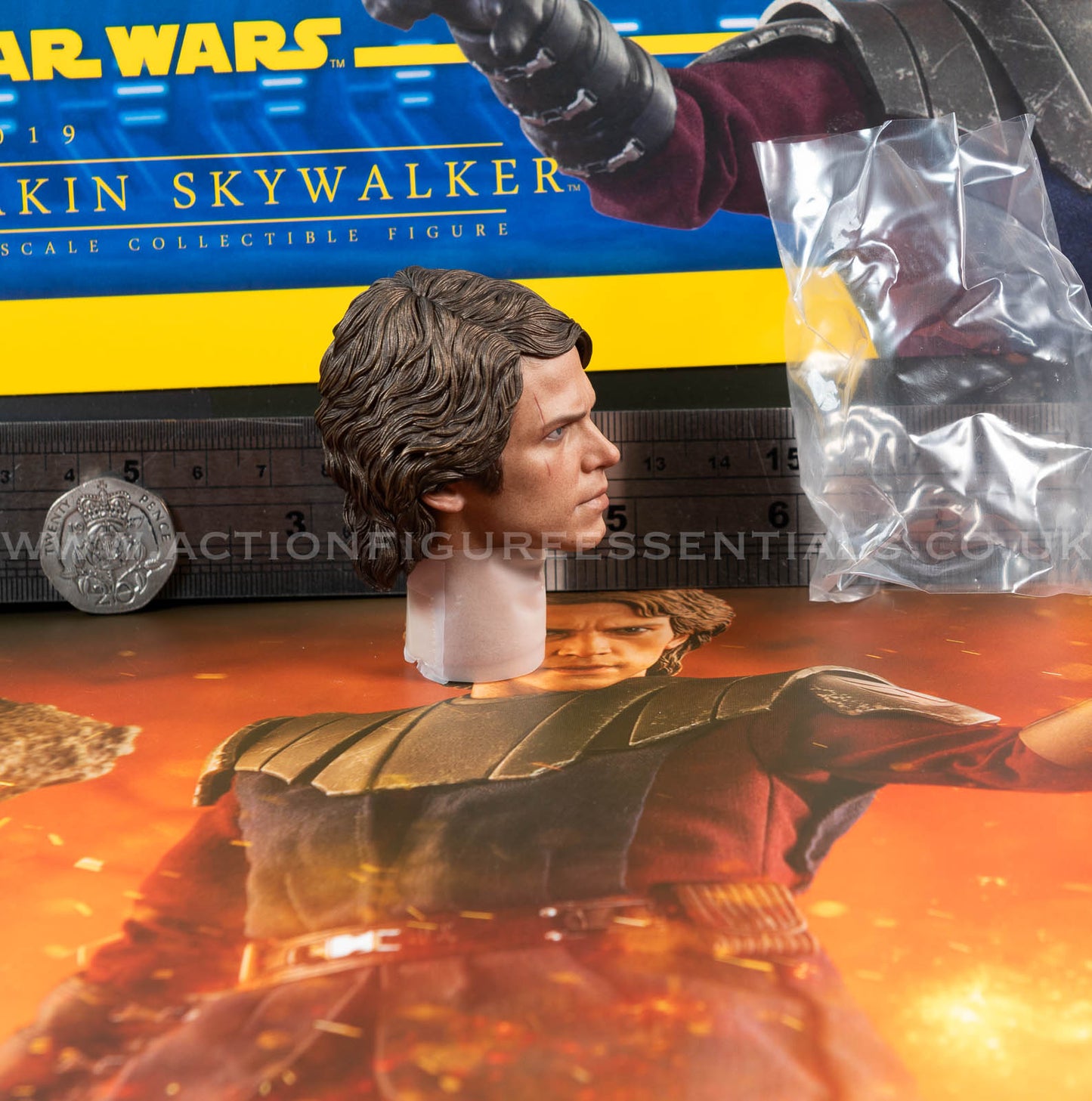 Hot Toys - Anakin Skywalker - Head Sculpt - Star Wars - TMS019 Special Edition - 1:6 Loose Parts