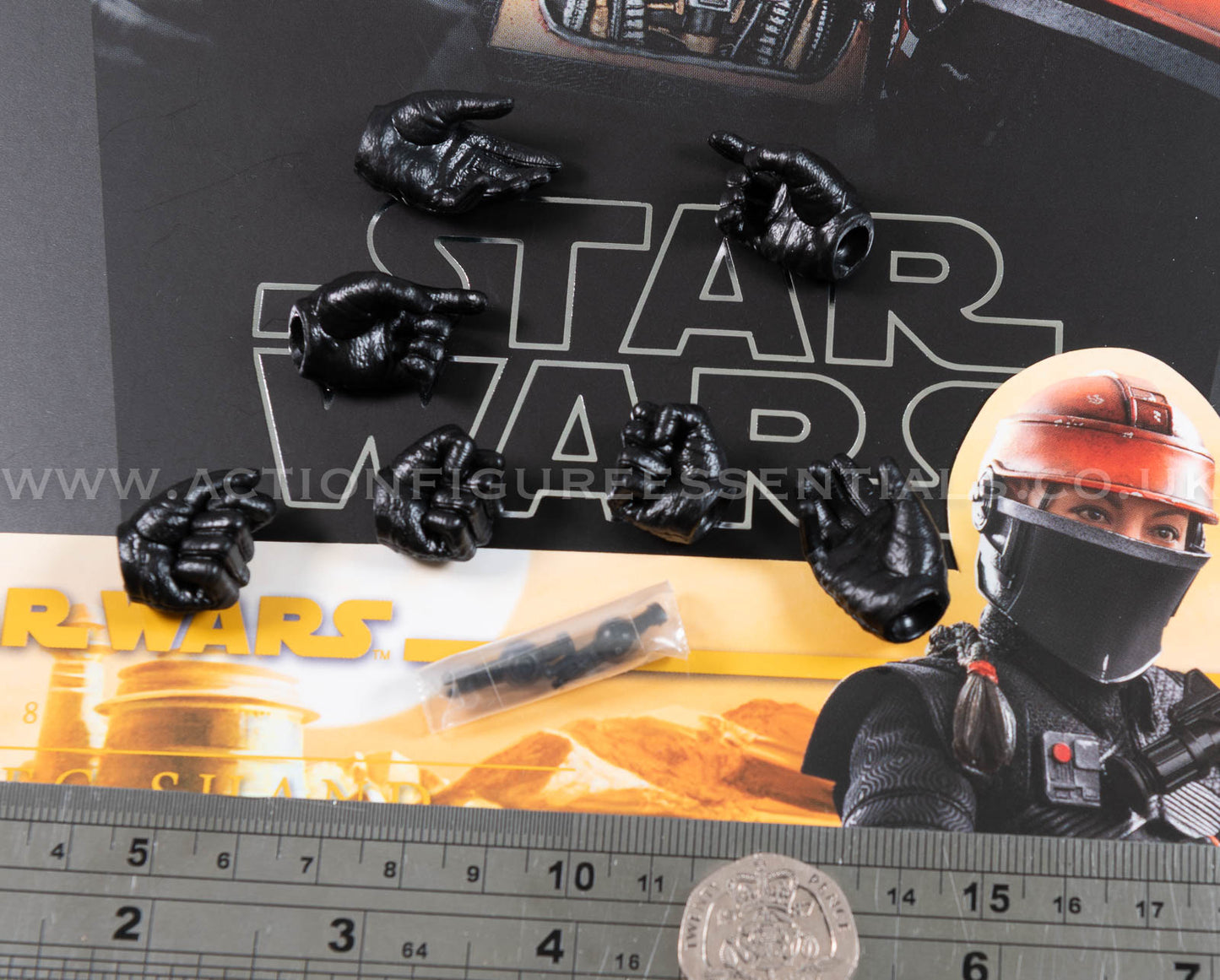Hot Toys Fennec Shand Hands Wrist Peg Set - Star Wars - TMS068 - 1:6 Loose Parts
