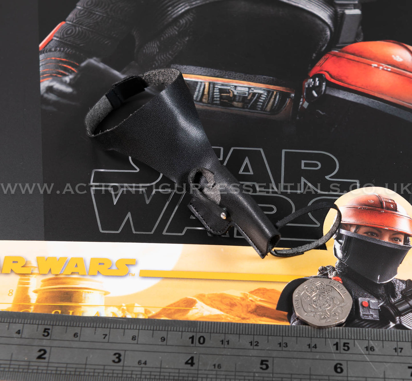 Hot Toys Fennec Shand Belt Leg Holster - Star Wars - TMS068 - 1:6 Loose Parts