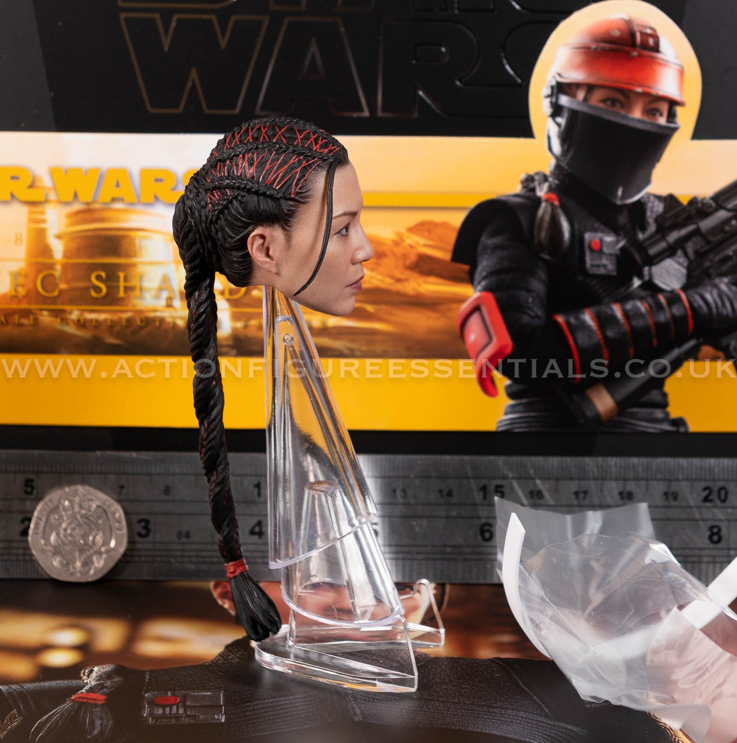 Hot Toys Fennec Shand (Ming-Na Wen) Head Sculpt - Star Wars - TMS068 - 1:6 Loose Parts