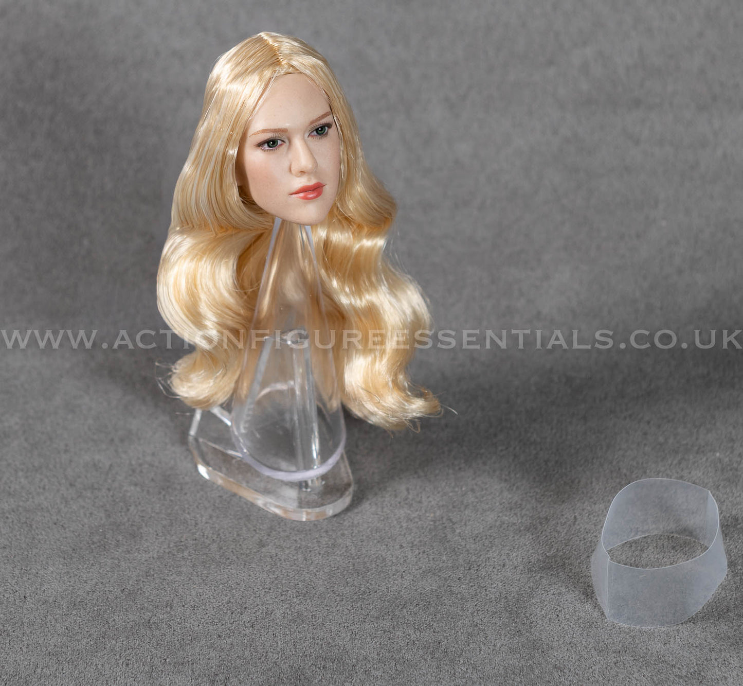 1/6 Scale Female Head Sculpt with Long Blonde Hair – Realistic Custom Head for 12" Action Figures
