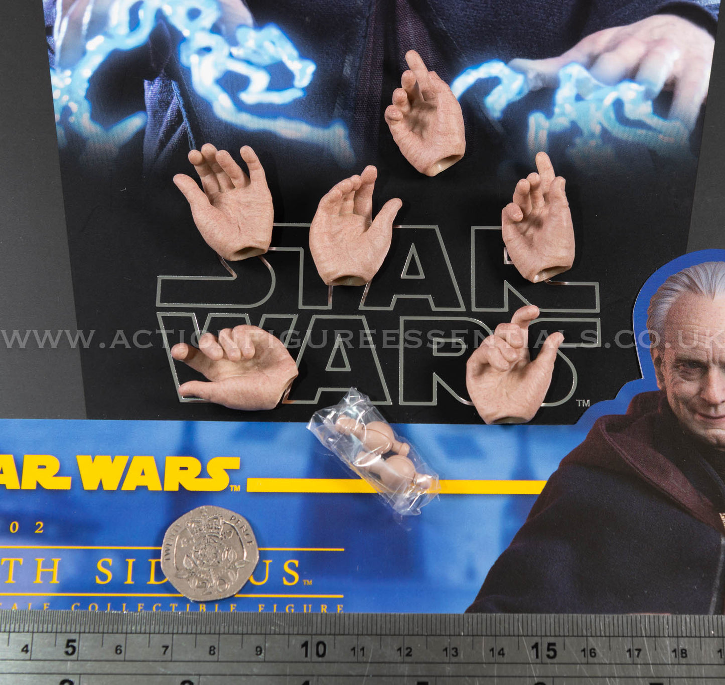 Hot Toys Emperor Palpatine Hand Set Wrist Pegs - Star Wars - Darth Sidious TMS102 - 1:6 Loose Parts