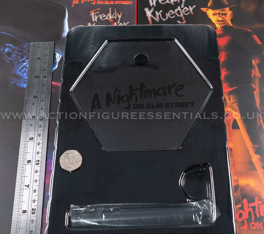 Sideshow - Freddy Krueger Display Stand - A Nightmare On Elm Street 1:6 Loose Parts