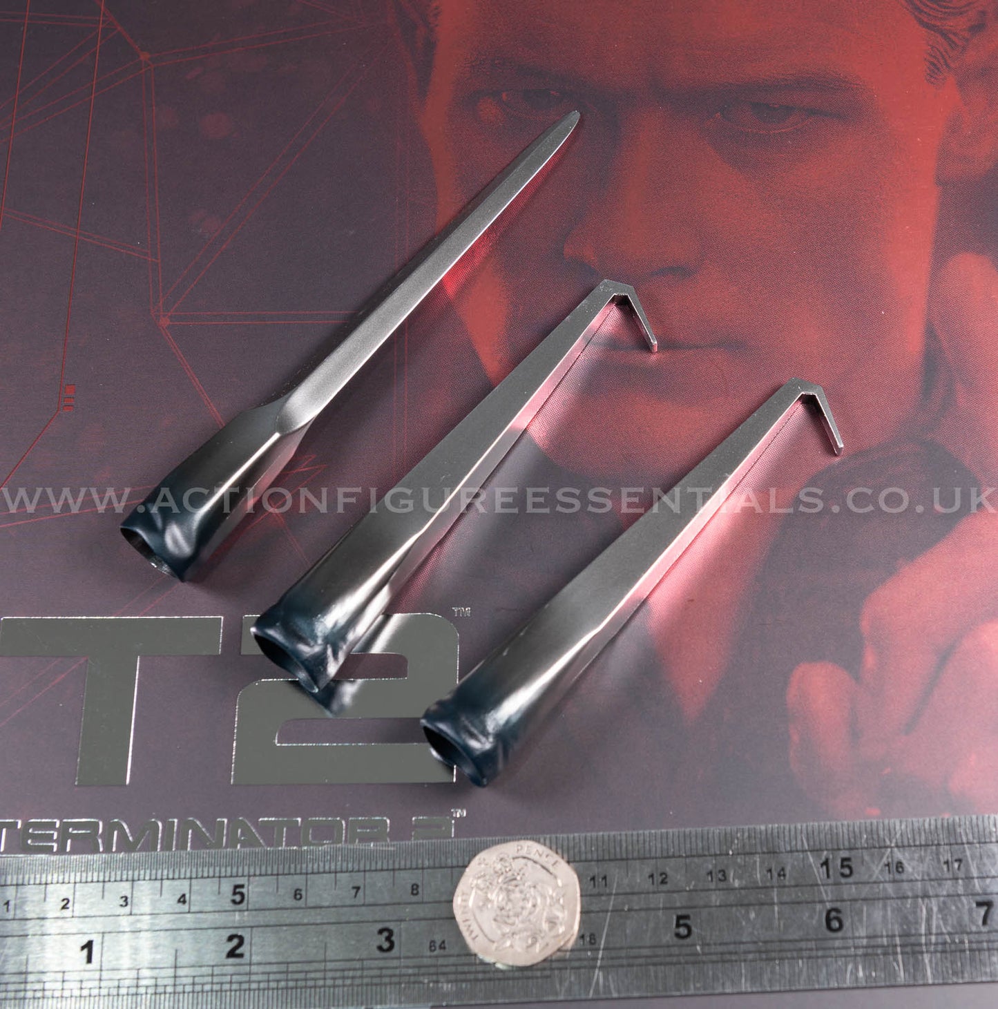 Hot Toys - T-1000 Terminator 2.0 Liquid Metal Blade Arm Weapon Set  - MMS774 - 1:6 Loose Parts