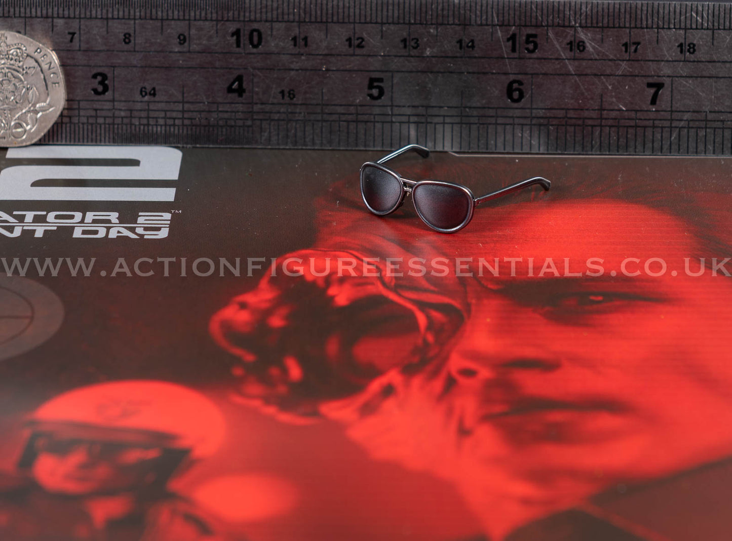 Hot Toys - T-1000 Terminator 2.0 Sunglasses - MMS774 - 1:6 Loose Parts