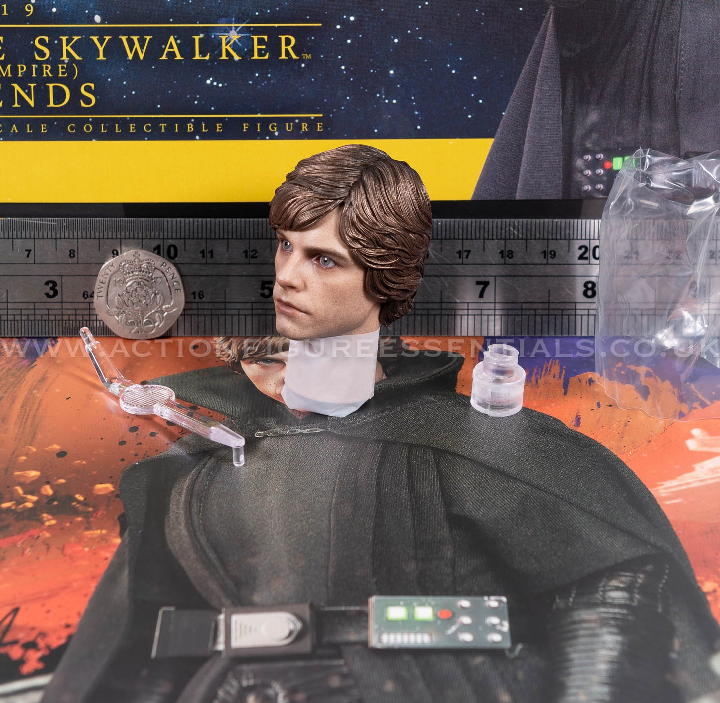 Hot Toys - Luke Skywalker Head Sculpt - Star Wars - CMS019 Dark Empire - 1:6 Loose Parts