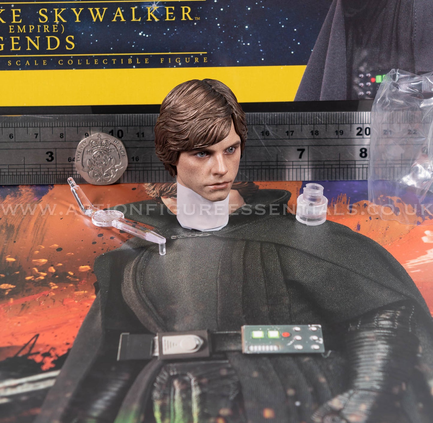 Hot Toys - Luke Skywalker Head Sculpt - Star Wars - CMS019 Dark Empire - 1:6 Loose Parts