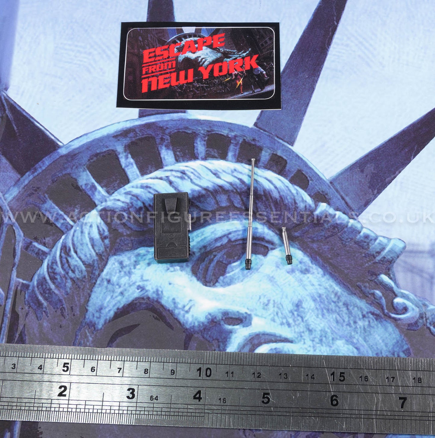 Snake Plissken - Radio - Escape From New York - Crown Series Real Hair Edition - 1:6 Scale Figure - Asmus Collectibles