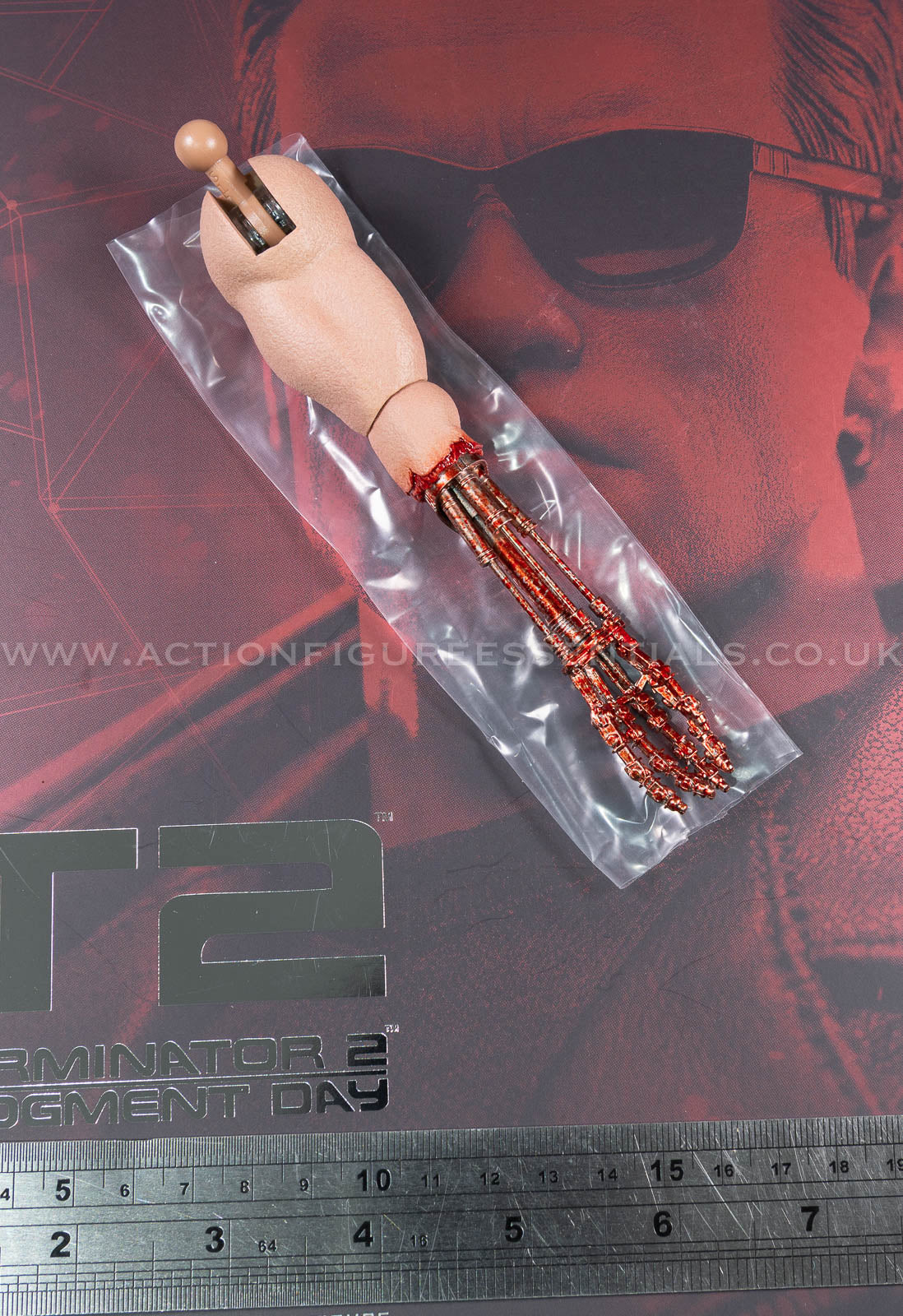 Hot Toys - T-800 Terminator 2 (2.0) - Endoskeleton Arm - MMS795 - 1:6 Scale Parts Custom