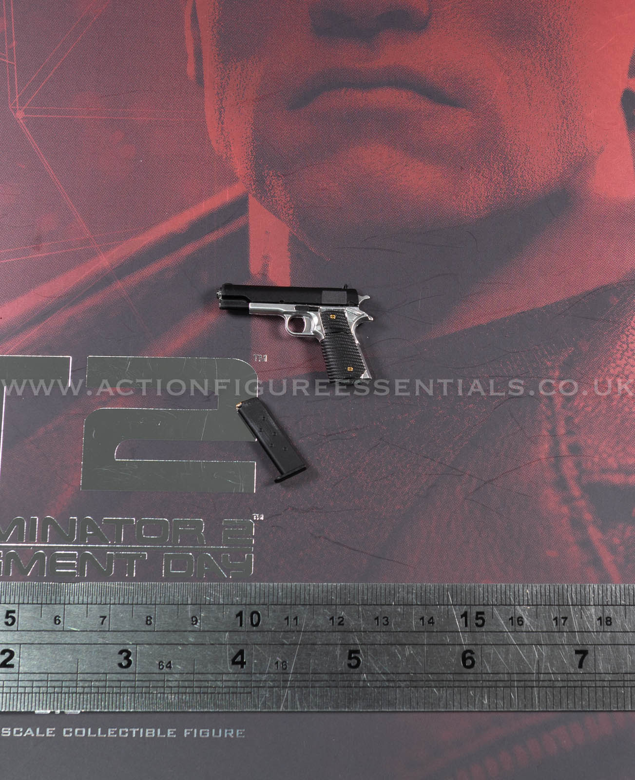 Hot Toys - T-800 Terminator 2 (2.0) - Colt Pistol - MMS795 - 1:6 Scale Parts Custom