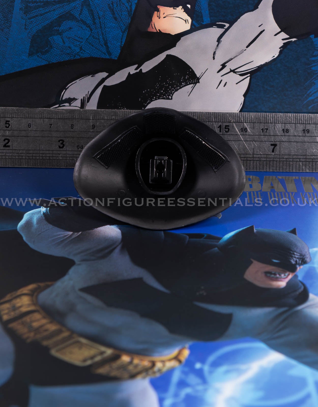 Hot Toys - Batman - Lower Cowl - The Dark Knight Returns - Frank Miller - CMS024 - 1:6 Scale Parts Custom