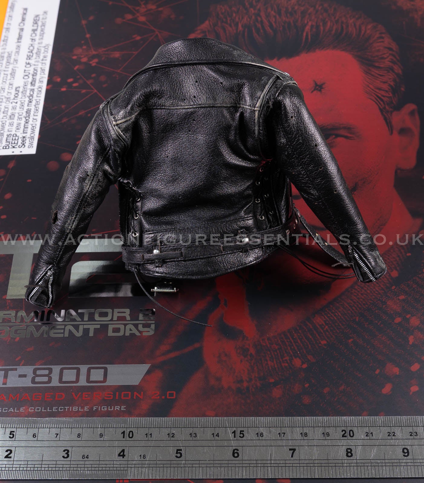 Hot Toys T-800 Battle Damaged Genuine Leather Jacket 1/6 Scale DX46 Terminator 2 Judgment Day Figure Part