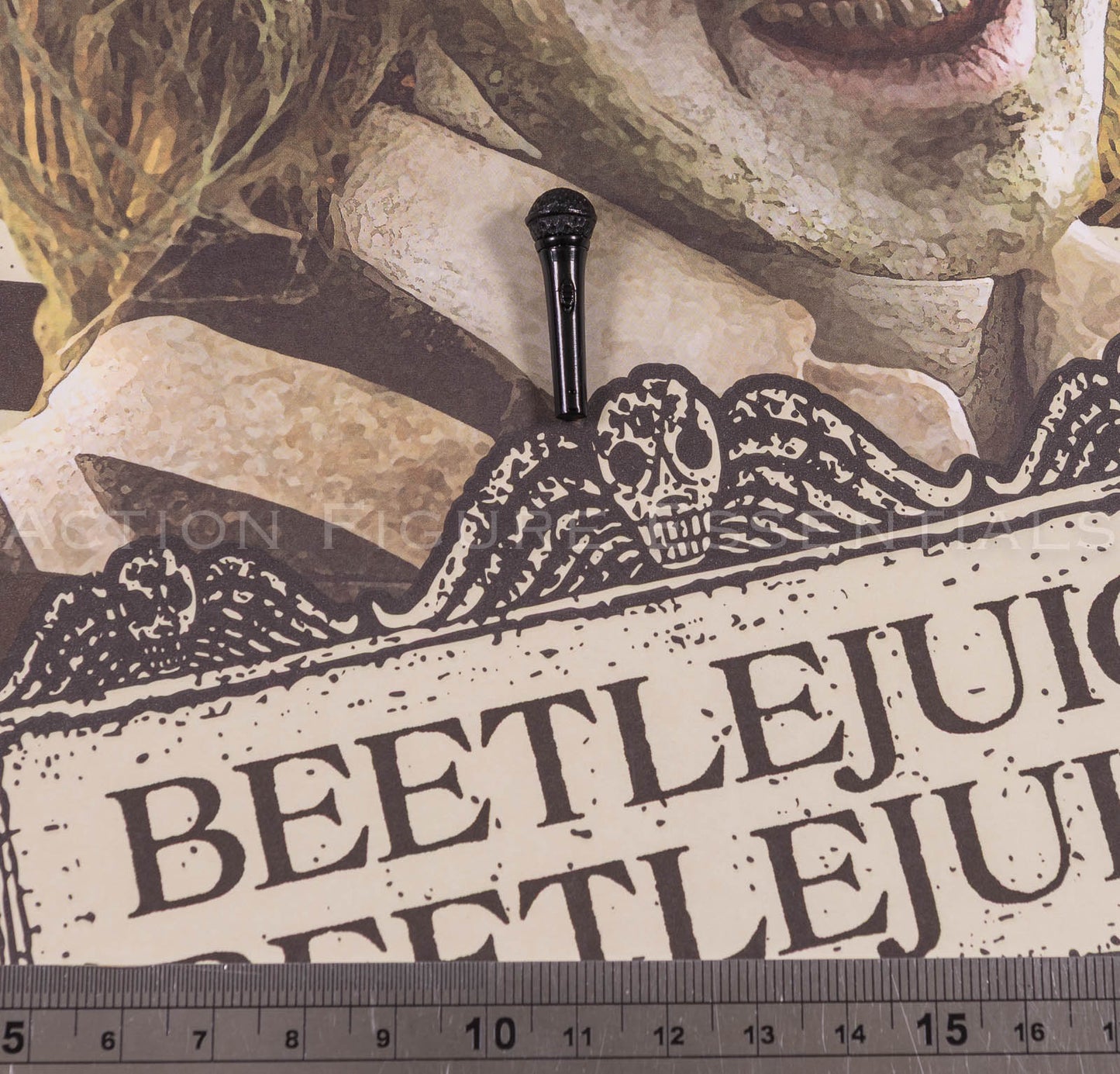 Hot Toys Beetlejuice MMS767 Microphone 1/6 Scale Accessory Part