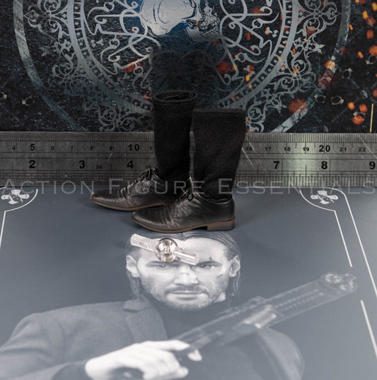 Hot Toys John Wick MMS832 Black Dress Shoes with Socks & Foot Pegs – 1/6 Scale – photograph 32