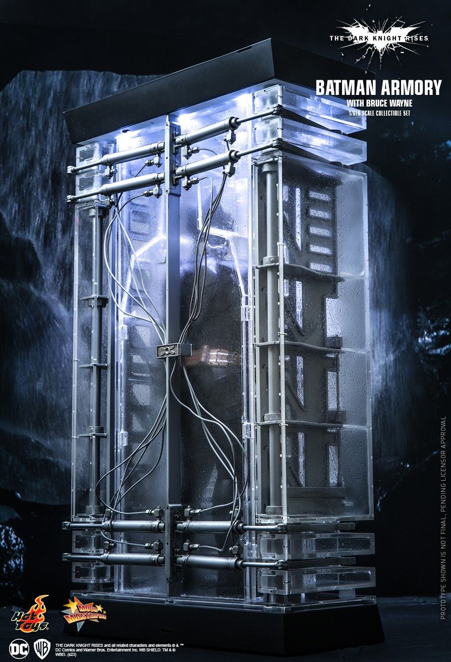Hot Toys - Batman Armory Set - with Bruce Wayne - DC Comics - MMS702 1:6 Scale