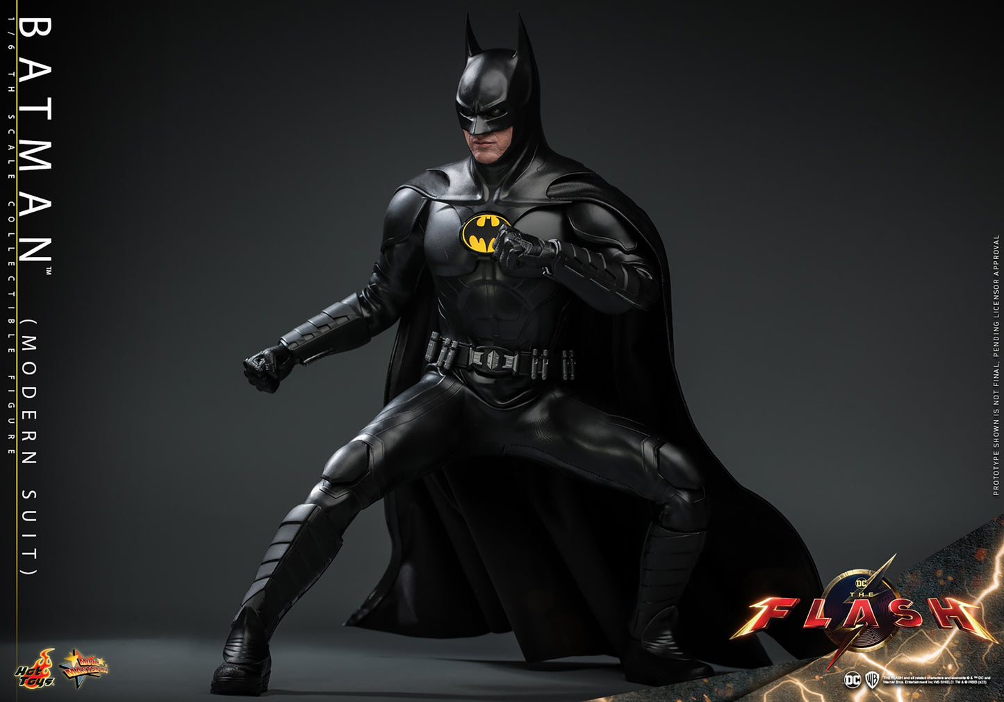 Hot Toys - Batman - Michael Keaton - Modern Suit - MMS712 - 1:6 Scale Action Figure