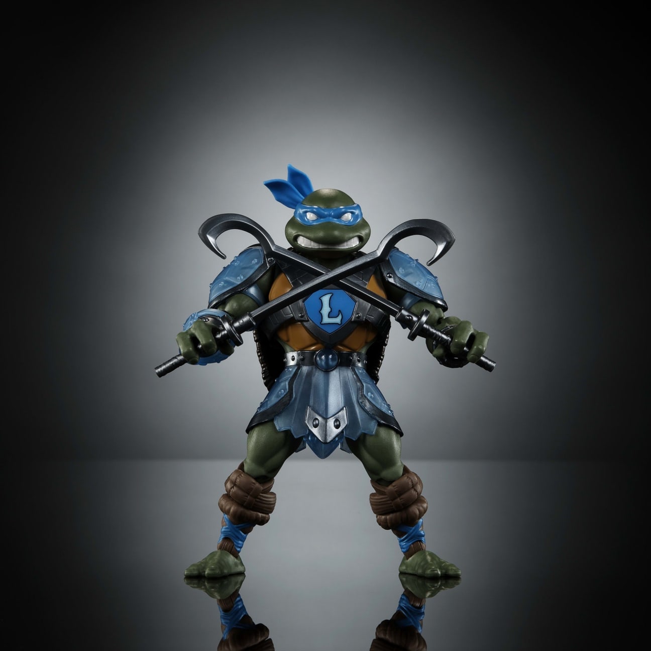 MOTU x TMNT: Turtles of Grayskull Leonardo Snake Armour Action Figure