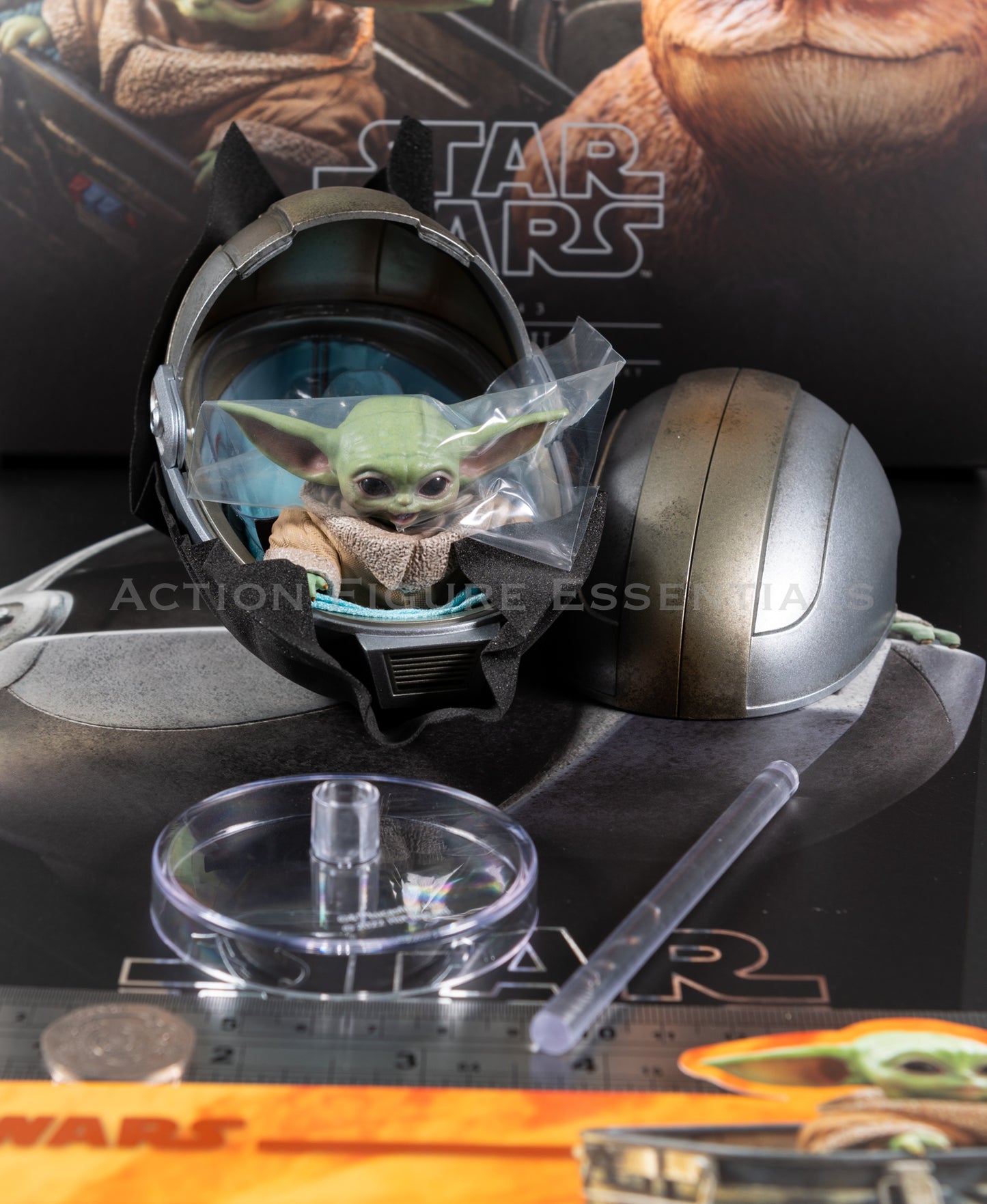 Hot Toys Star Wars Grogu & Hover Pram + Display Stand 1/6 TMS043