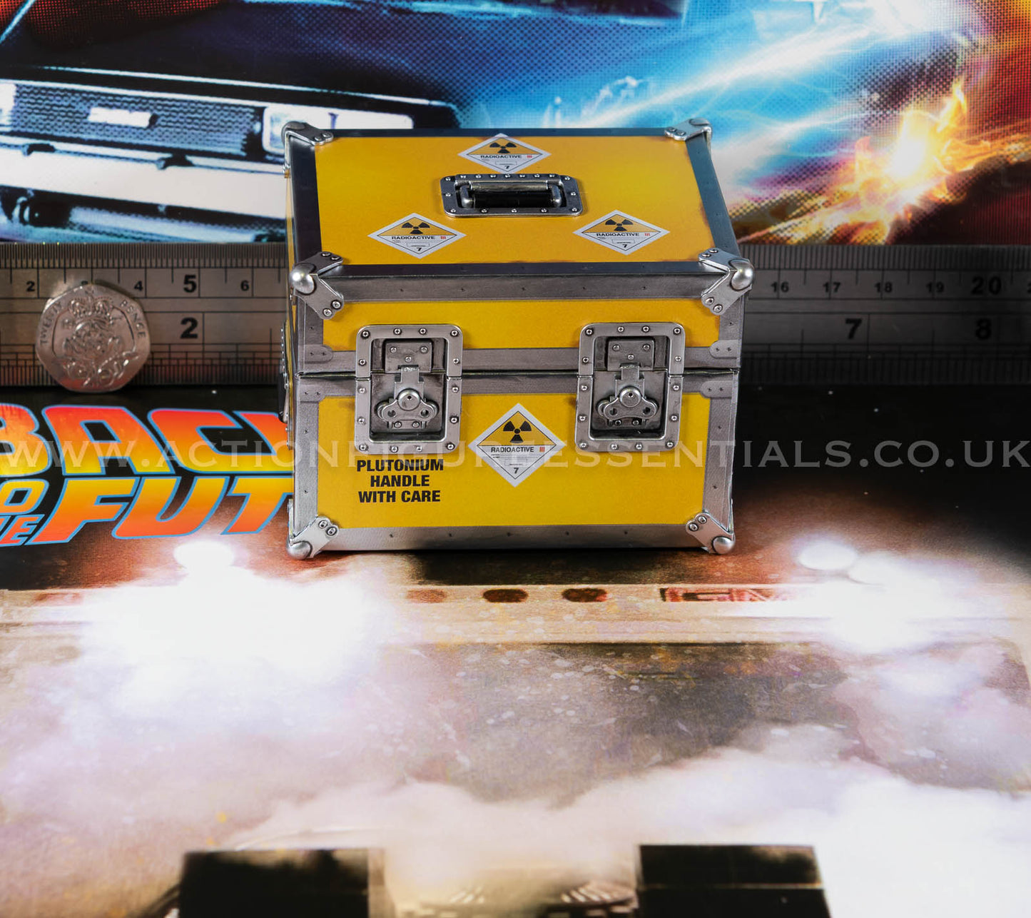 Hot Toys Doc Brown Plutonium Case MMS610 Deluxe 1/6 Figure Parts