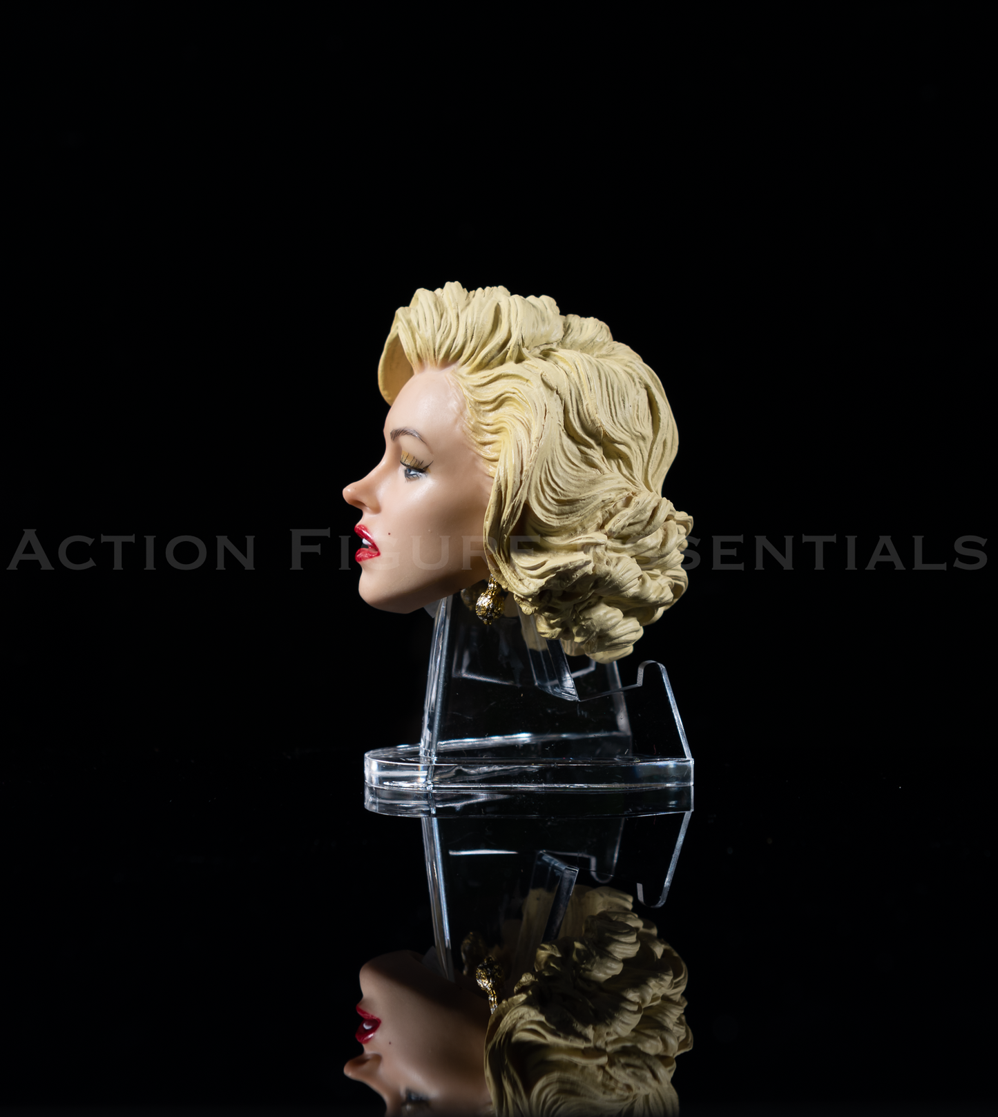 Marilyn Monroe Custom 1/6 Scale Head Sculpt - Gentlemen Prefer Blondes - 12" Female Doll