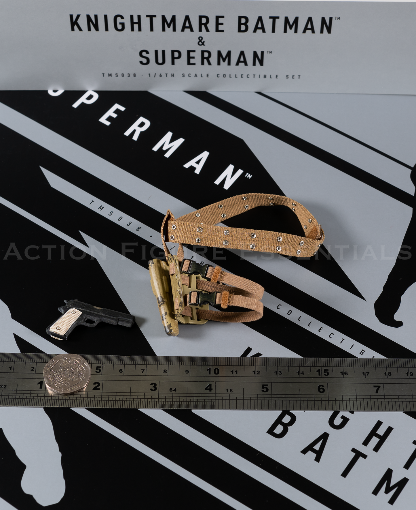 Hot Toys Knightmare Batman Holster Belt and Gun Set TMS038 Justice League 1/6 Scale Desert Army