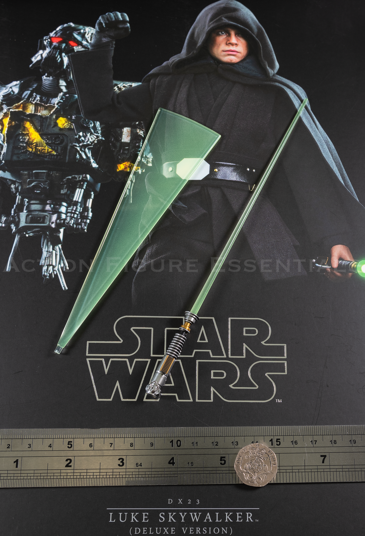 Hot Toys Star Wars Luke Skywalker Lightsaber Hilt with Green Blades 1/6 DX23 The Mandalorian