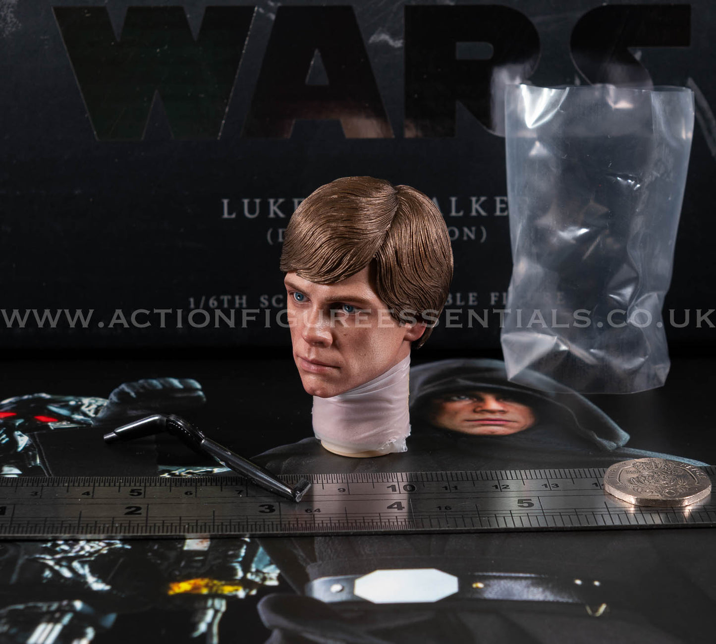 Hot Toys Star Wars Luke Skywalker Head Sculpt 1/6 DX23 The Mandalorian DX22