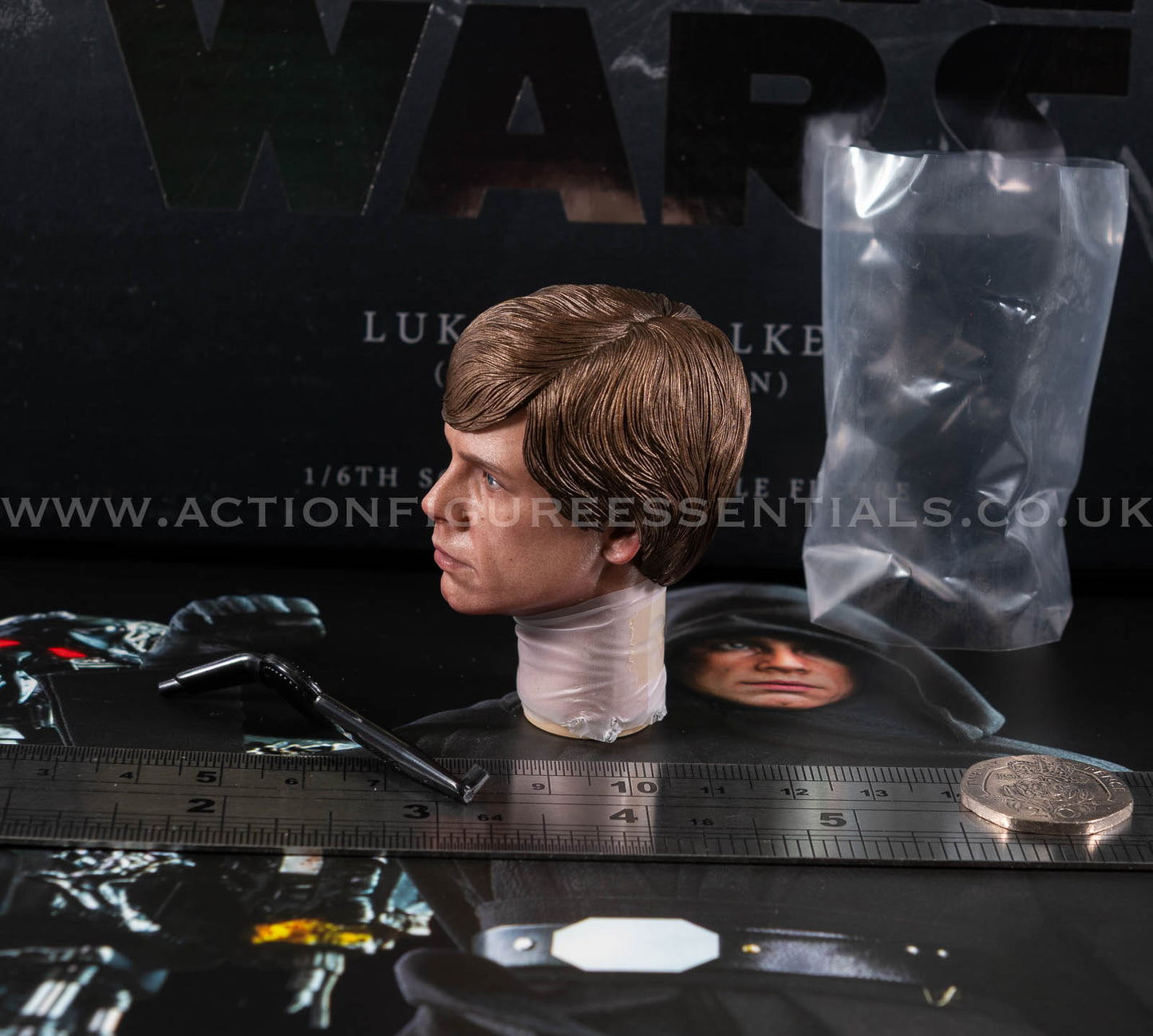 Hot Toys Star Wars Luke Skywalker Head Sculpt 1/6 DX23 The Mandalorian DX22